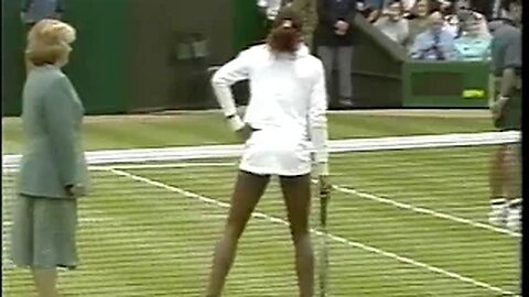 July 6, 2000 - Venus & Serena Williams Arrive for Wimbledon Semifinal Match