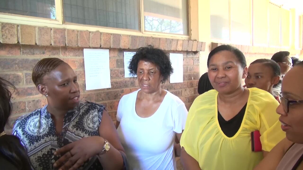 South Africa - Johannesburg - Schools online applications (Video) (cCJ)