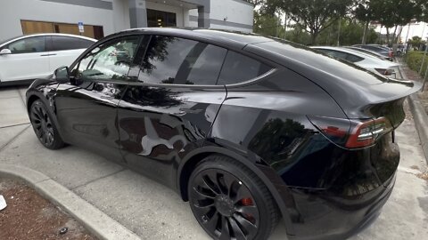John Wicks New 2022 Tesla Model Y Performance FSD walk around