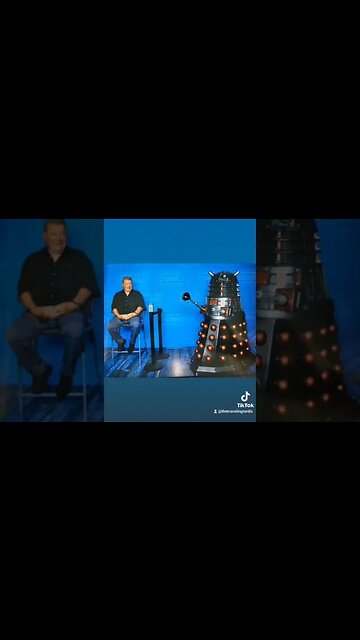 😆 #WILLIAMSHATNER VS #DALEK 😆 #CAPTAINKIRK #STARTREK #DOCTORWHO #TRAVELINGTARDIS #SUBSCRIBE #SHORTS
