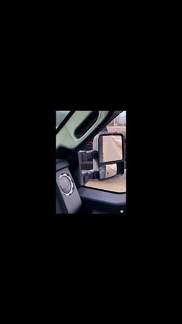 ELECTRIC TRUCKS BE LIKE