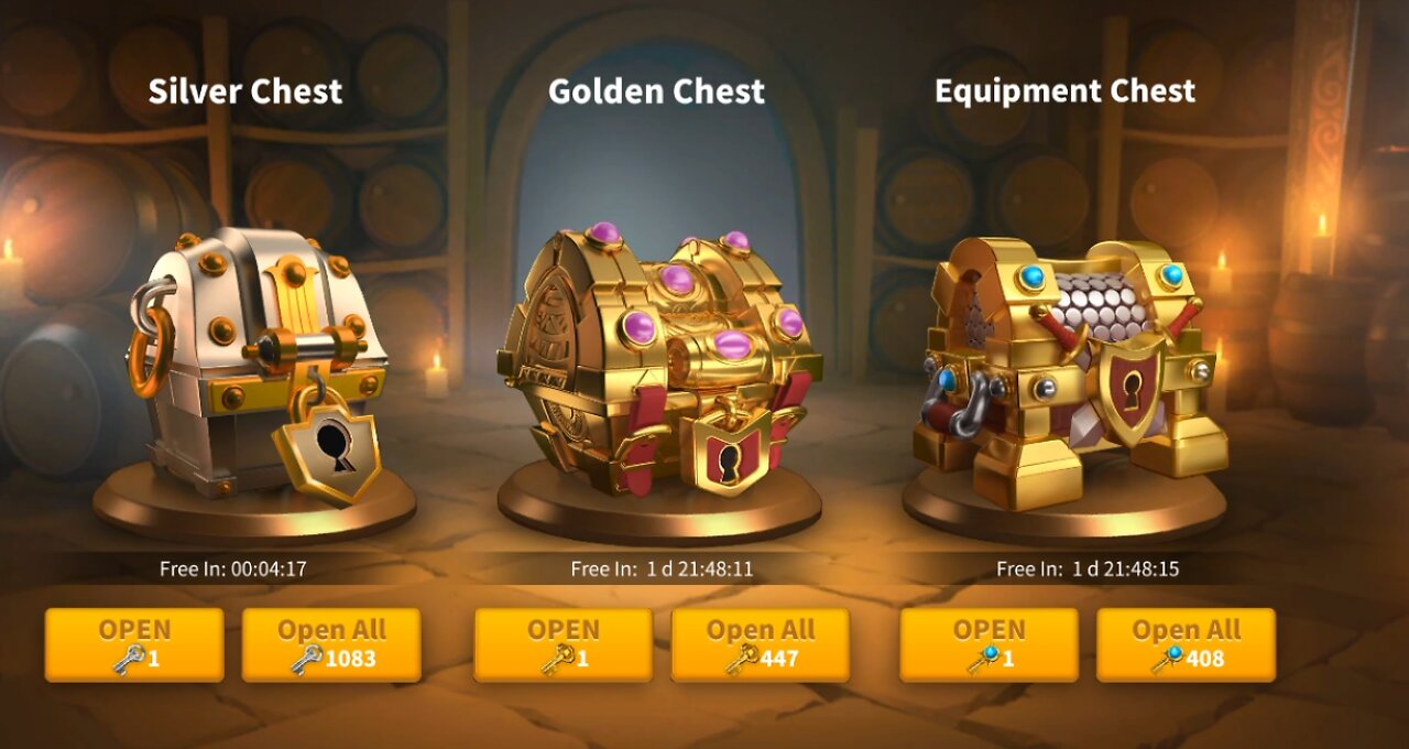Opening 1083 silver, 447 gold, 408 crystal, 230 sovereign keys in Rise of Kingdoms
