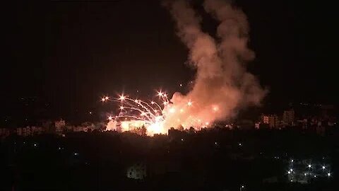 Footage of HAMAS’ missile attack on central Israel overnight