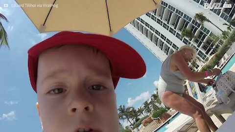 Un petit garçon très frustré par sa Gopro