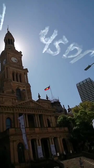 'WASH HANDS' appears in the sky over Sydney
