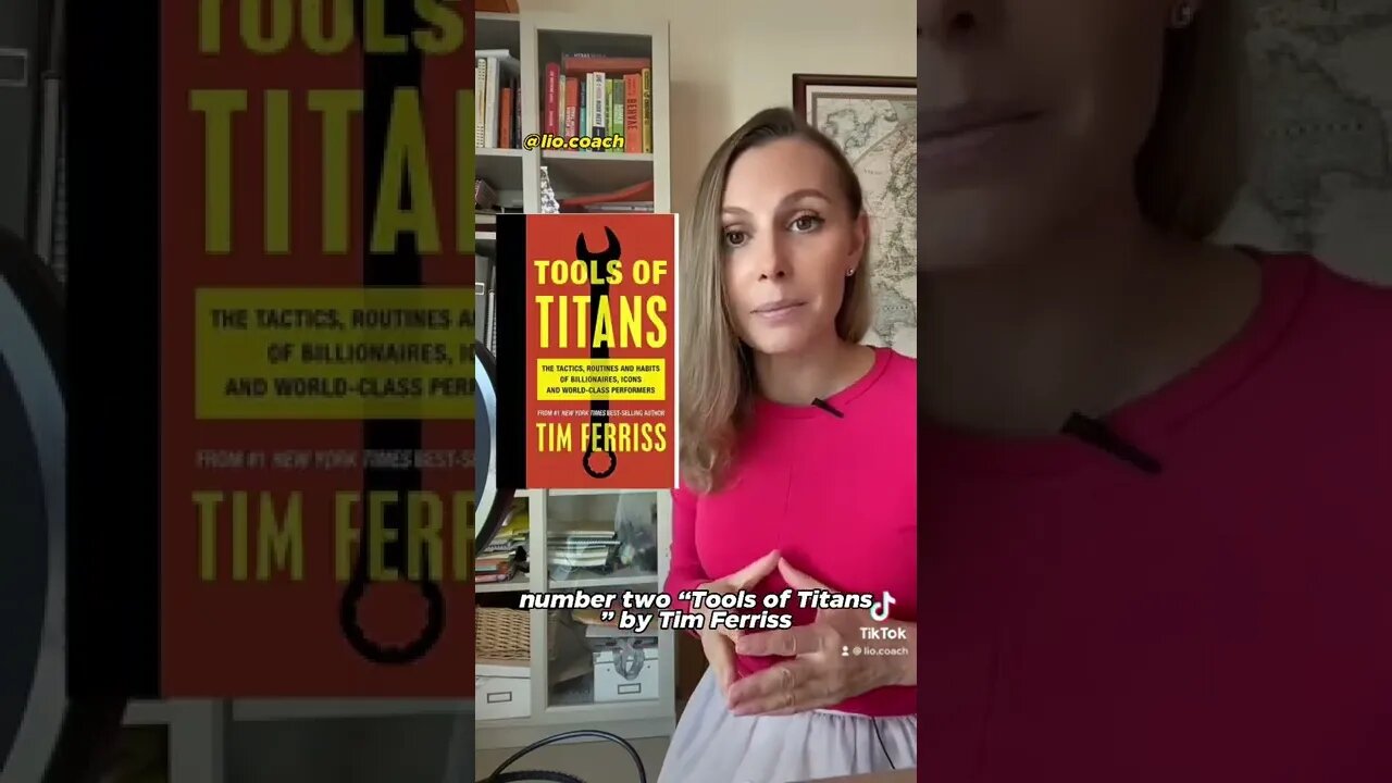 You don’t need to read tons of books to extract value #shorts #booktube #books #coachlio #booklover