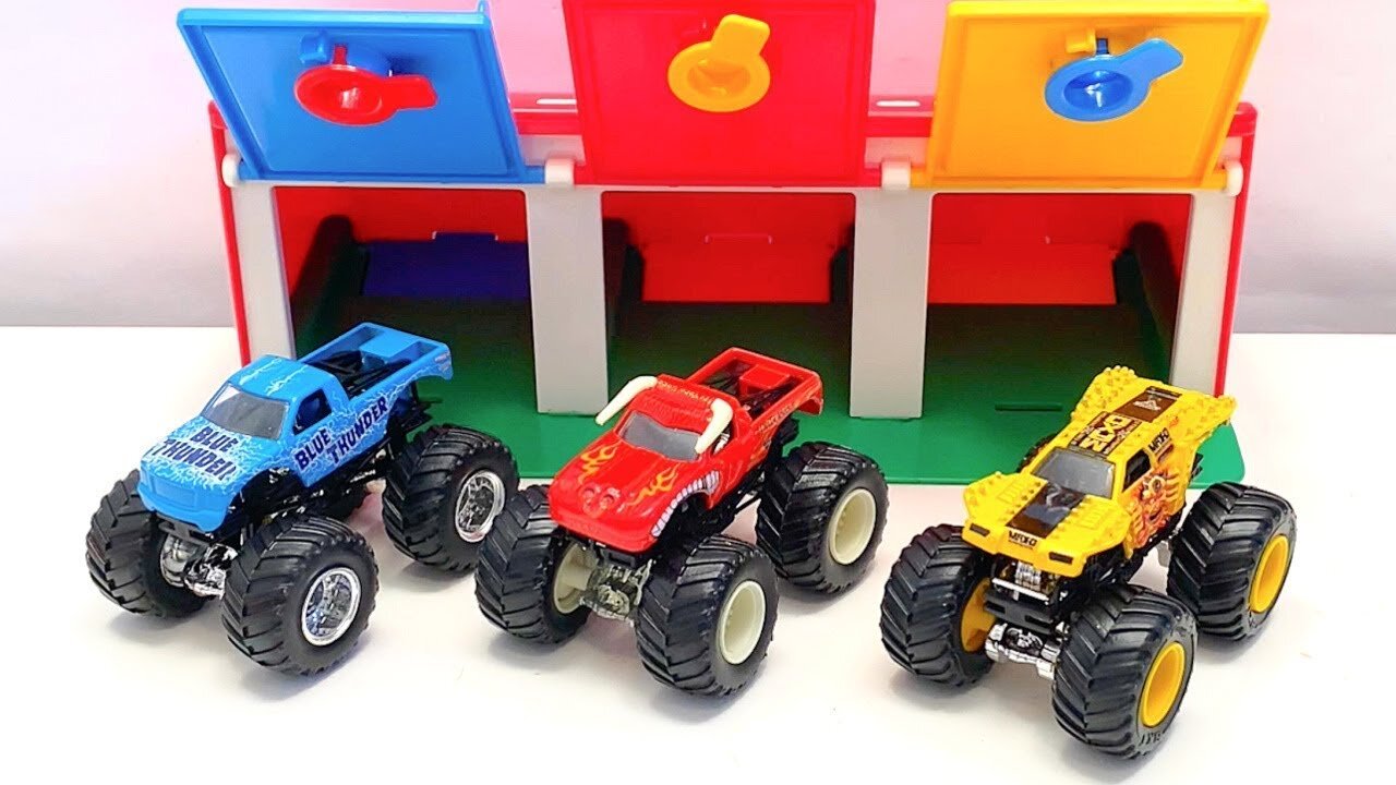 MONSTER JAM | GRAVE DIGGER | SESAME STREET | HOT WHEELS MONSTER TRUCKS | ELMO | MAX-D | EL TORO LOCO