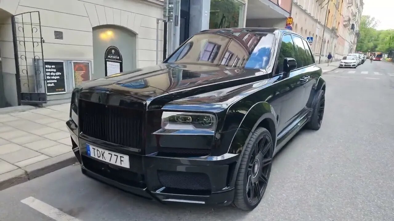 Black Rolls Royce Cullinan Novitec Rosso or Mansory? [4k 60p]