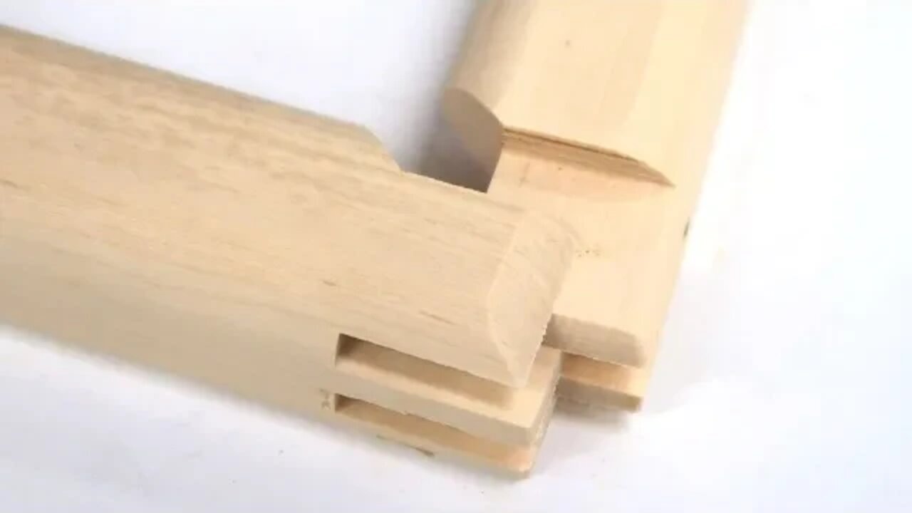 Half box half miter joint