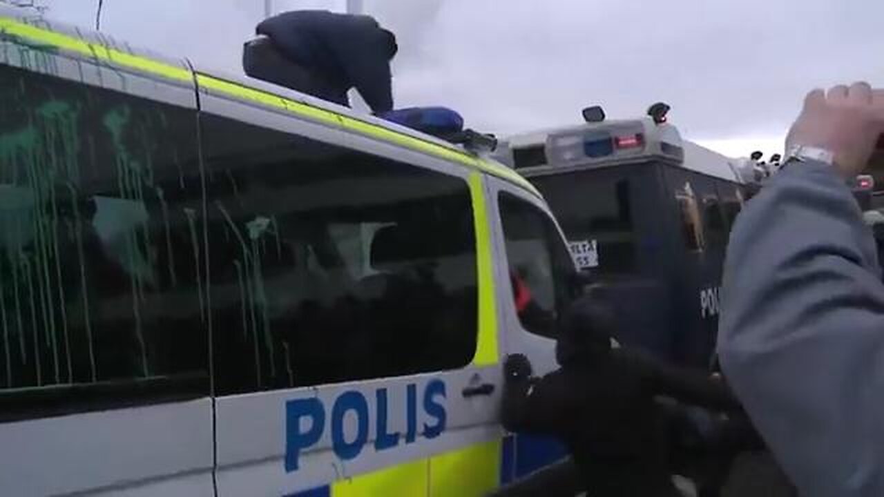 Meanwhile in Sweden Groups of Immigrants are rampaging through Cities & Clashing with Police