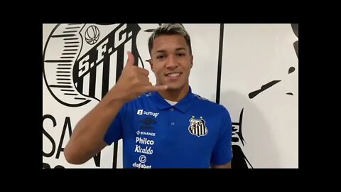 Jogadores do Santos enviam mensagens e até convite ao garoto que foi espancado em Campo Mourão