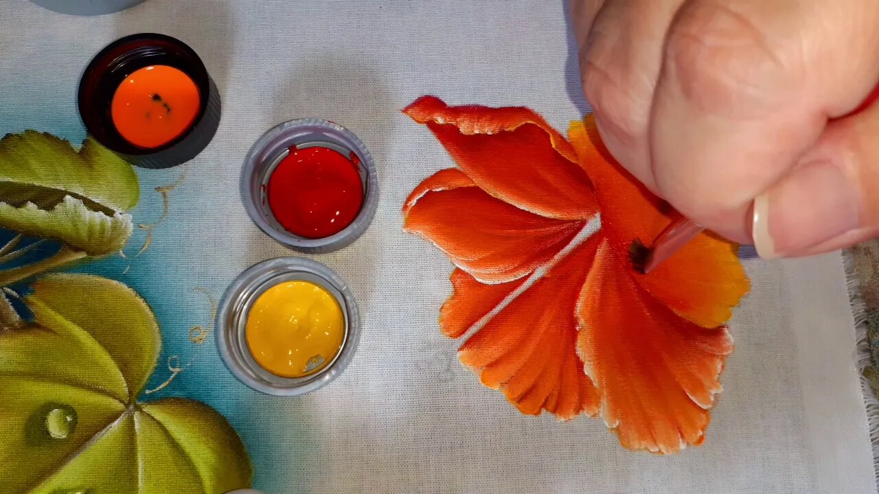 Como pintar Hibisco Laranja 2