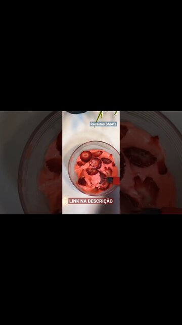 MOUSSE DE MORANGO 🍓🤤 | Receitas #Shorts