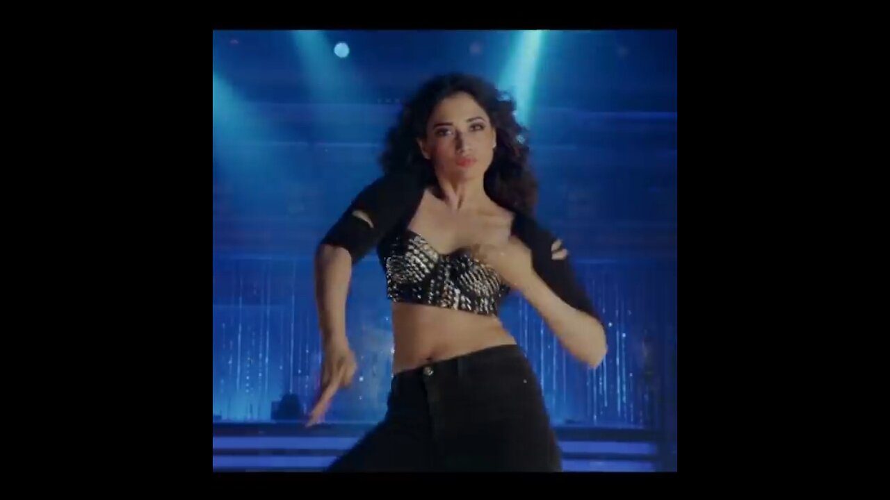 TAMANNAAH BHATIA DANCE IN BOLLYWOOD MOVIE