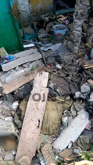 1 year old corpses of Russian and Ukrainian soldiers in Ulgedar