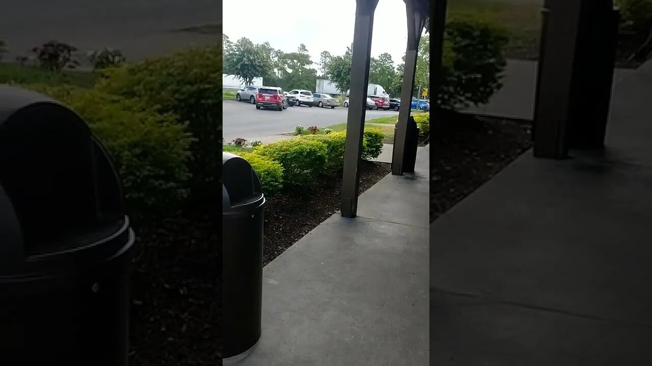 August 1, 2022 Vehicles all pull off simultaneously once I get near. #gangstalking