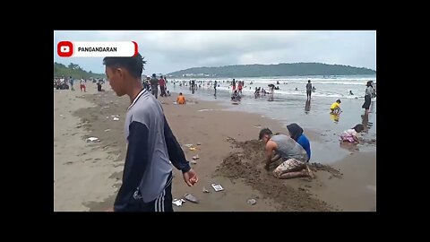 Pantai Barat Pangandaran Di Penuhi Pengunjung Wisatawan