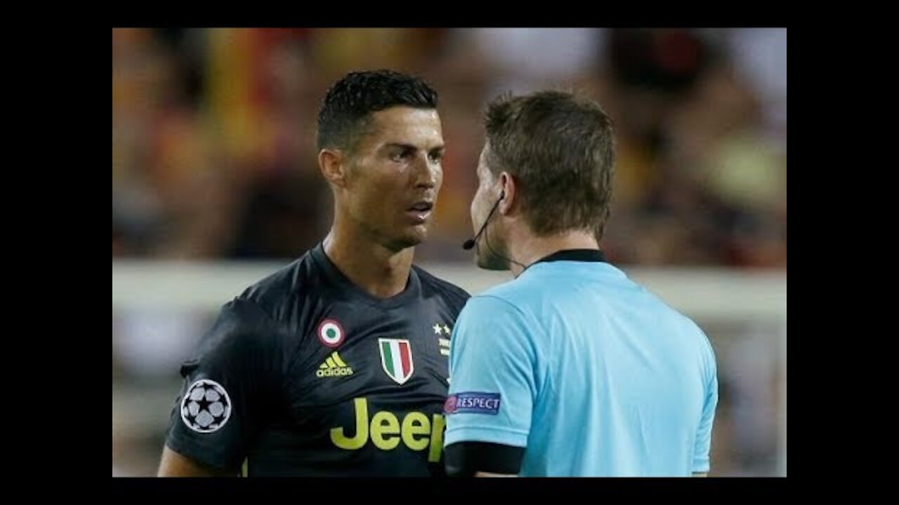 Cristiano Ronaldo mocks the Referees!