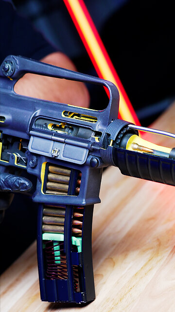 Transferable Cutaway Colt M16!