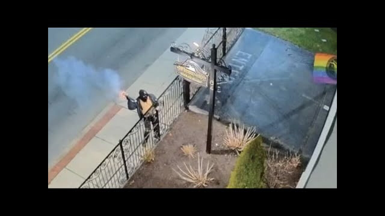 A FAKE NEWS PIPE BOMB! _CHRISTIAN MAN_ CALLED BY GOD ATTEMPTS TO BLOW UP THE SATANIC TEMPLE!