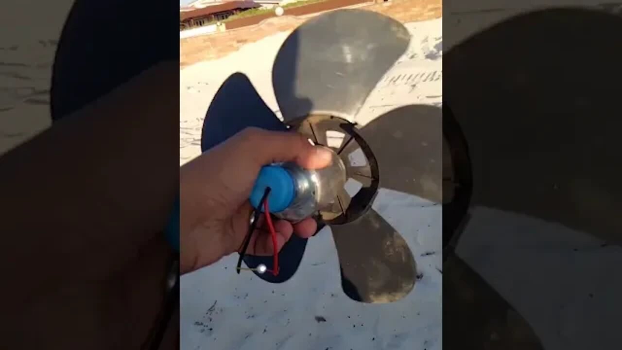 Portable 40 Watt Wind Turbine From Old Box Fan Blades