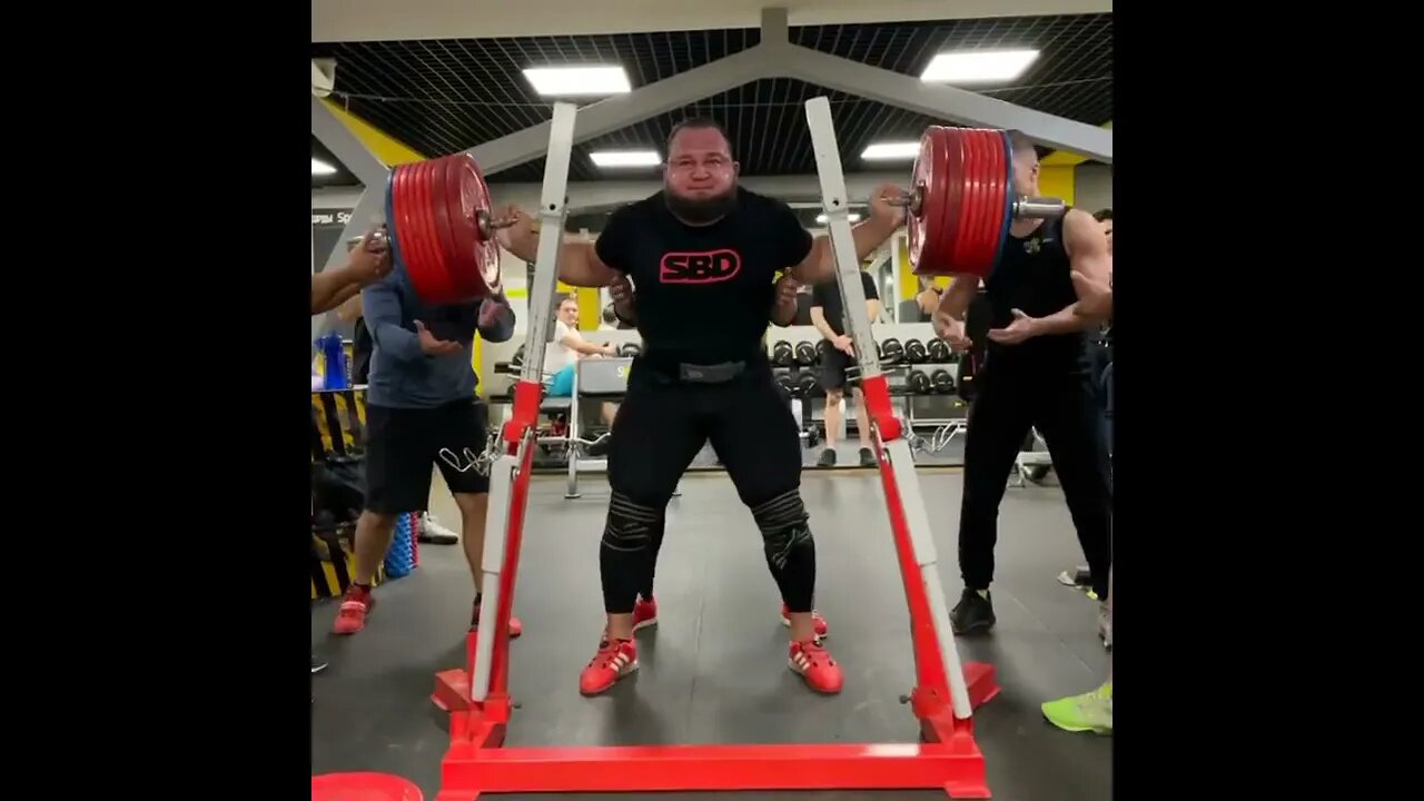 Não é todo dia que vemos 425kg se moverem de maneira tão suave - Aleksandr Lugovoy #Shorts