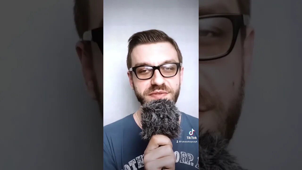 Boomer powołuje się na Politykę