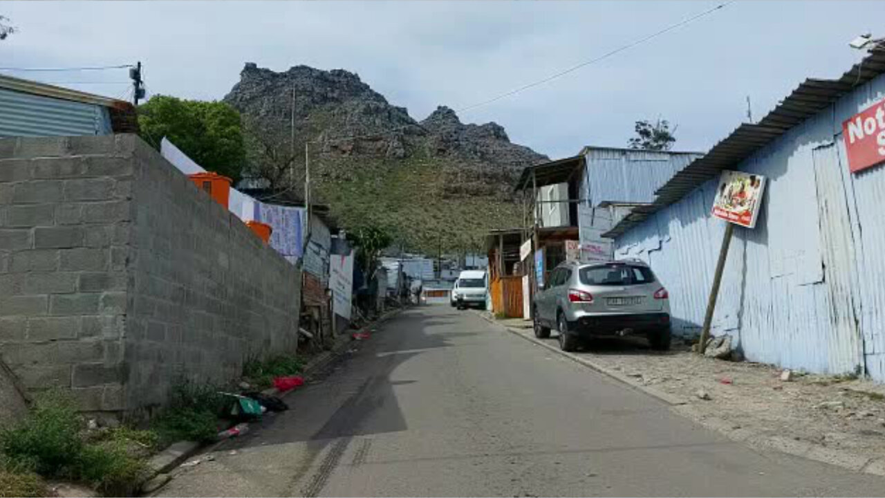 Watch: Gift of Givers Donate to victims of Imizamo Yethu fire in Hout Bay