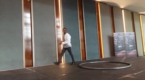SOUTH AFRICA - Cape Town -Zip Zap performers at Artscape(Video) (oay)