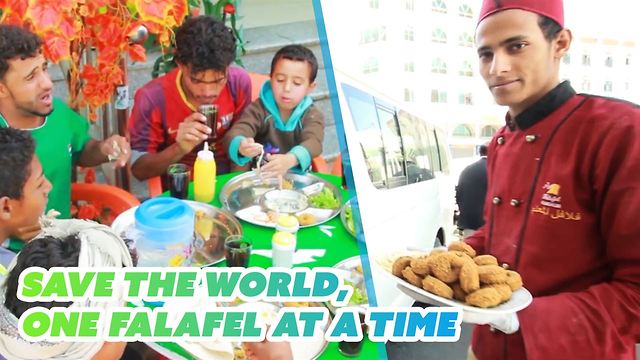 Feeding the poor: The kindest restaurant owner in Yemen