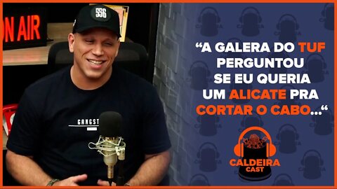 A GALERA DO TUF PERGUNTOU SE EU QUERIA UM ALICATE PRA CORTAR O CABO DO VENTILADOR - Bodão UFC