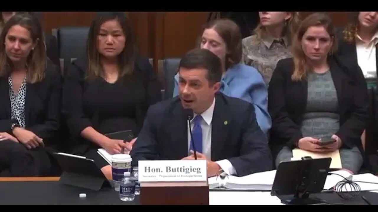 Massie schools Mayor Pete on electricity