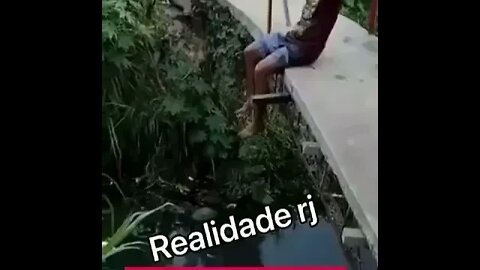 REALIDADE RIO DE JANEIRO , ROUBOU NA FAVELA VIRA EXEMPLO , AQUI A LEI FUNCIONA ( MEME ) #shorts #rir