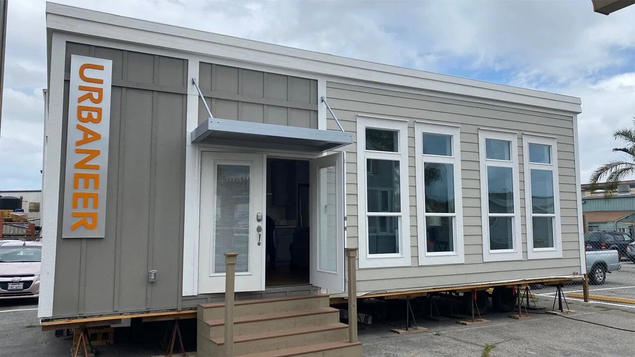 Versatile Tiny House Tour with Moveable Wall by URBANEER