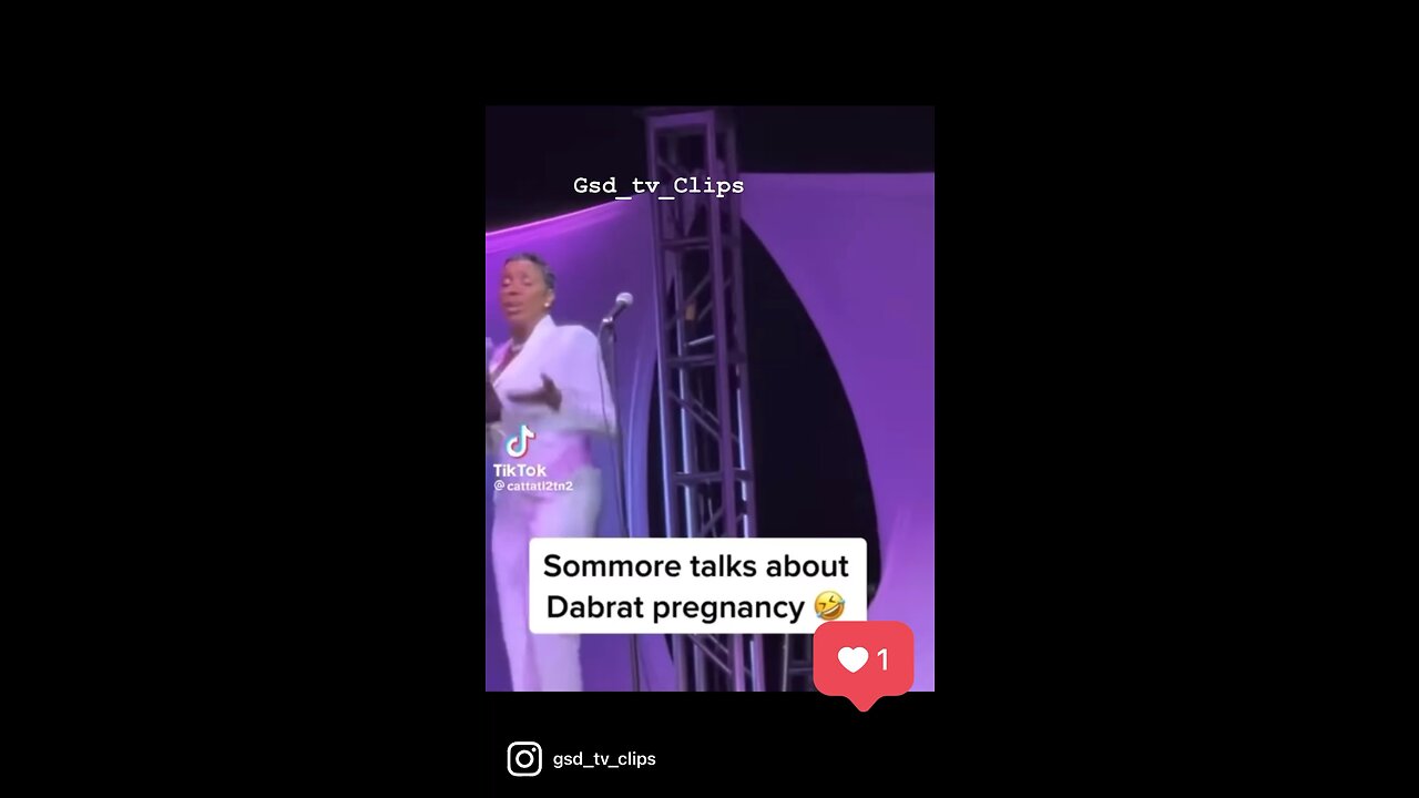 Comedy legend Sommore trolls Pregnant Da Brat