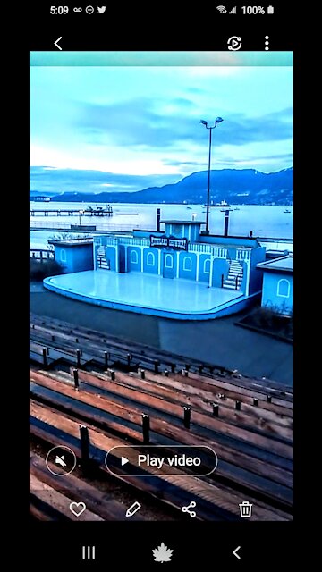 Kitsilano Vancouver BC 🇨🇦 Showboat Stage & Largest Outdoor Seawater Pool~Evening Stroll