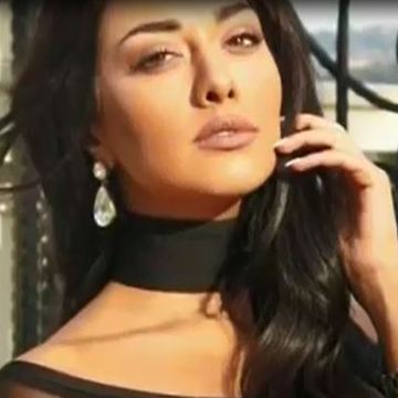 Sadaf Taherian: Iranian actress who published photos on Instagram without a hijab