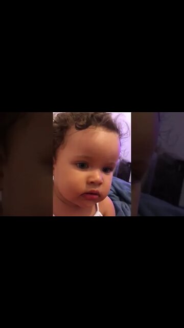 ELA NAO LARGA O CELULAR #meme #viral #criança #shorts