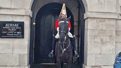 The sign still has no effect #horseguardsparade