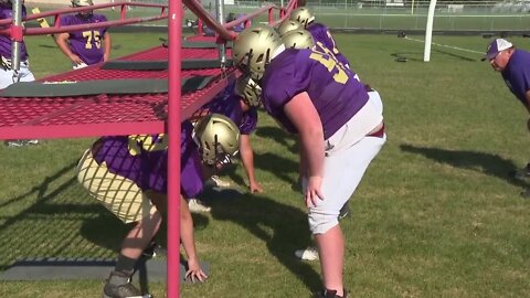 Fowlerville relying on senior leadership to improve upon last season