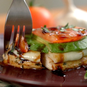 How to prepare delicious Chicken Caprese
