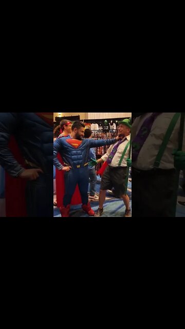 Superman vs The Riddler