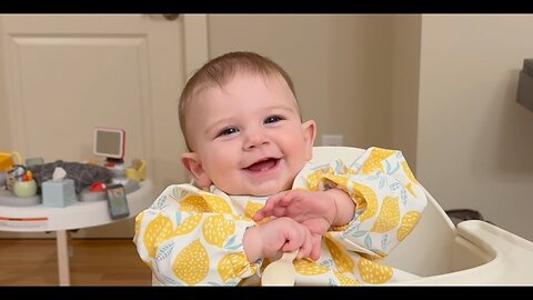 BABY SINGS ITALIAN MUSIC!!