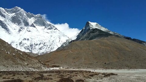 Sprinting at 5000 meters Himalaya