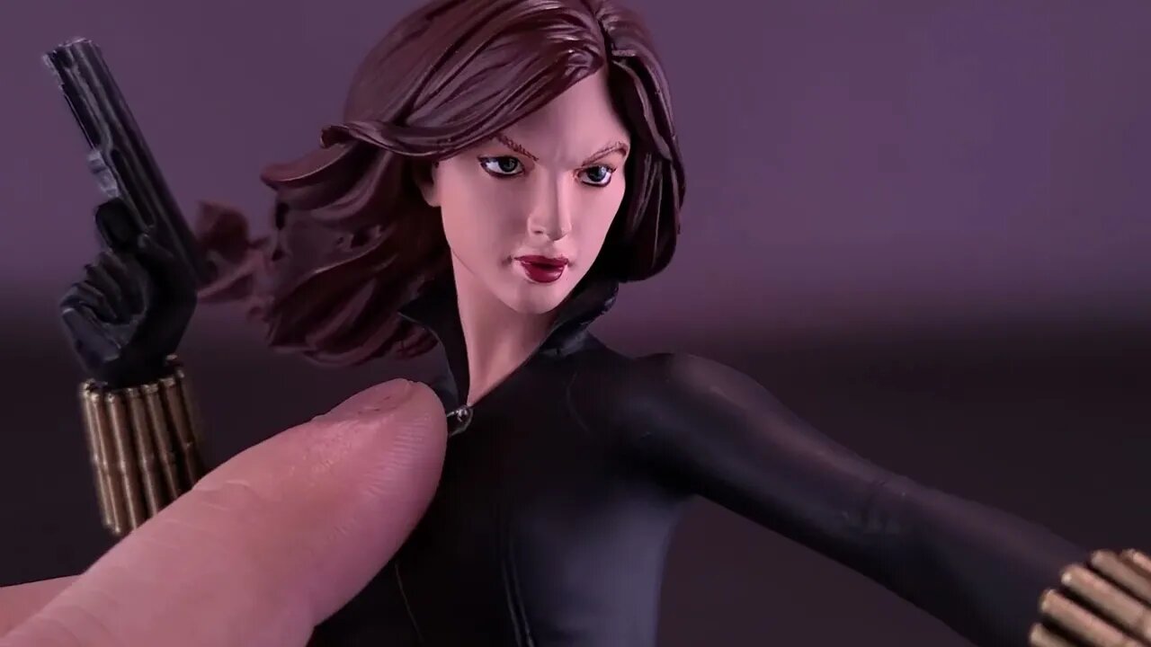 Diamond Select Premier Collection Black Widow Resin Statue Review @The Review Spot