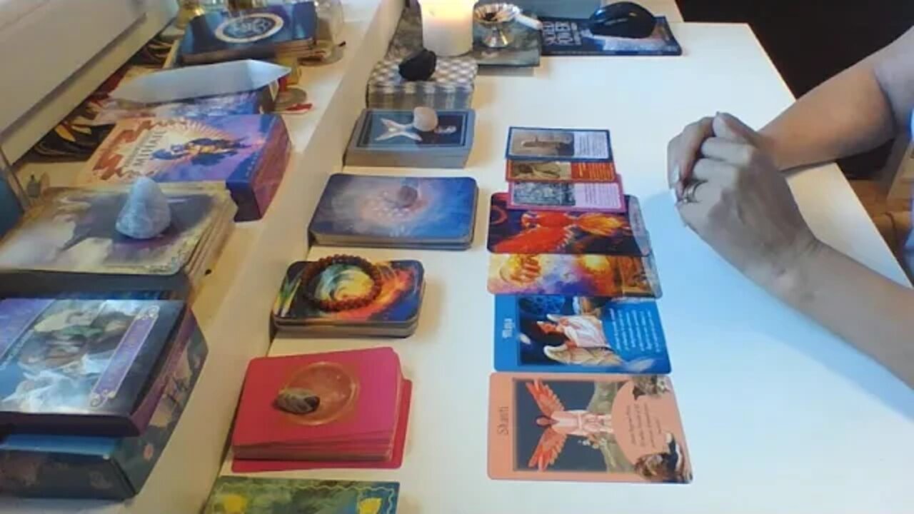 TAROT - Mesajul lunii Iulie 2022