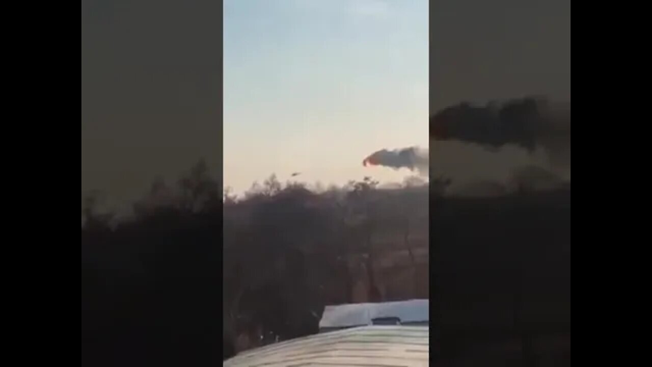 🇺🇦 Graphic 18+ Shot Down 🔥 Russian Military Helicopter Transport Putin Kherson, Ukraine #Shorts