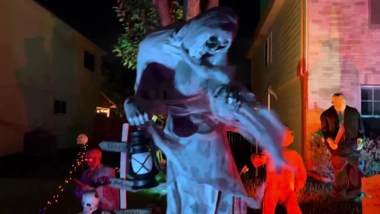 Haunted Neighborhood with Live Actors