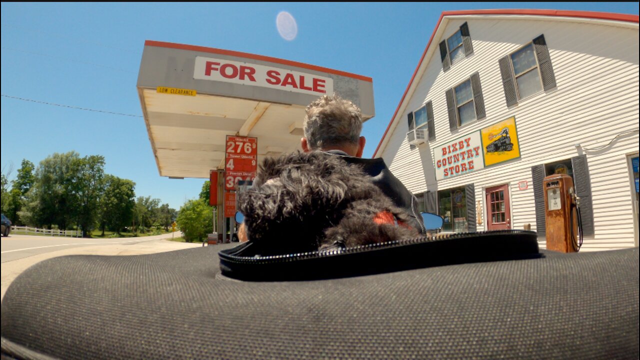 Nala and I Ride too Bixby Country Store , MO with Rick Gross for lunch in 4K