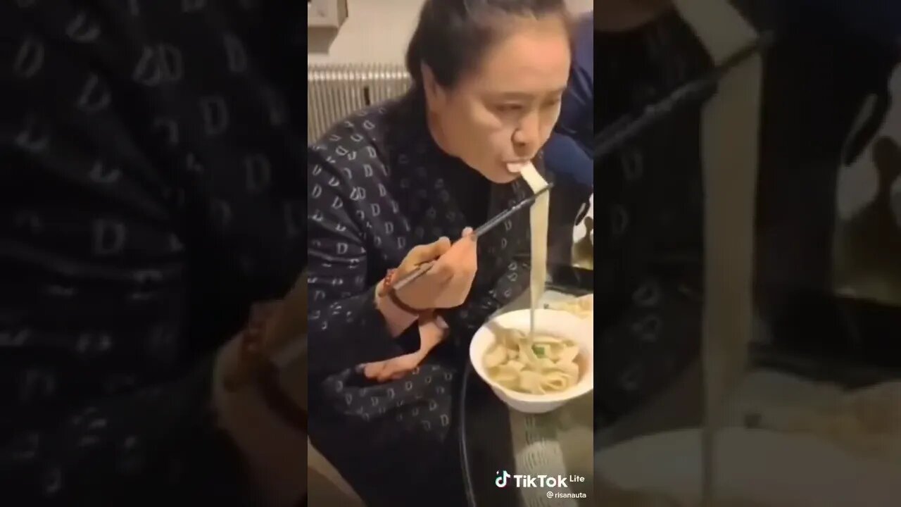 Monday is back! 😂😂